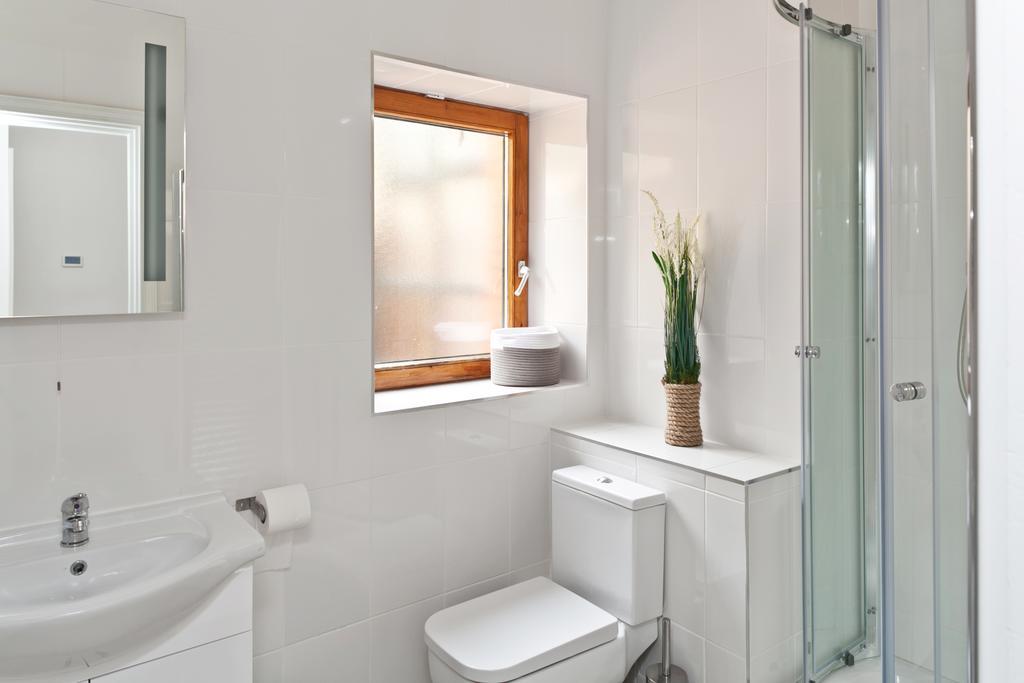 Stylish One Bed Apartment With Private Garden Apartment Dublin