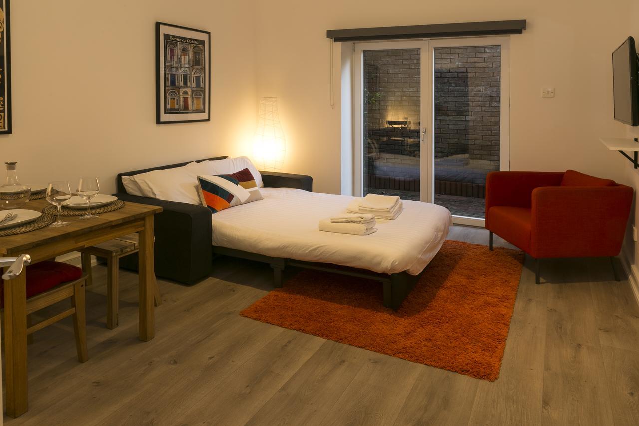 Apartment Stylish One Bed Apartment With Private Garden